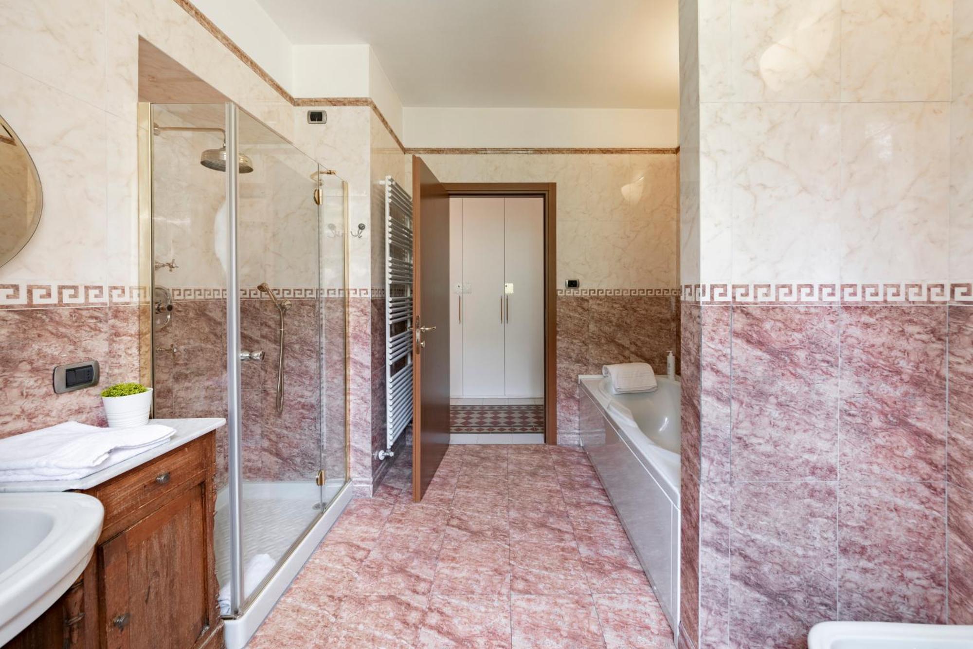 Apartment The Como